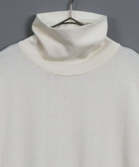 Turtle neck knit