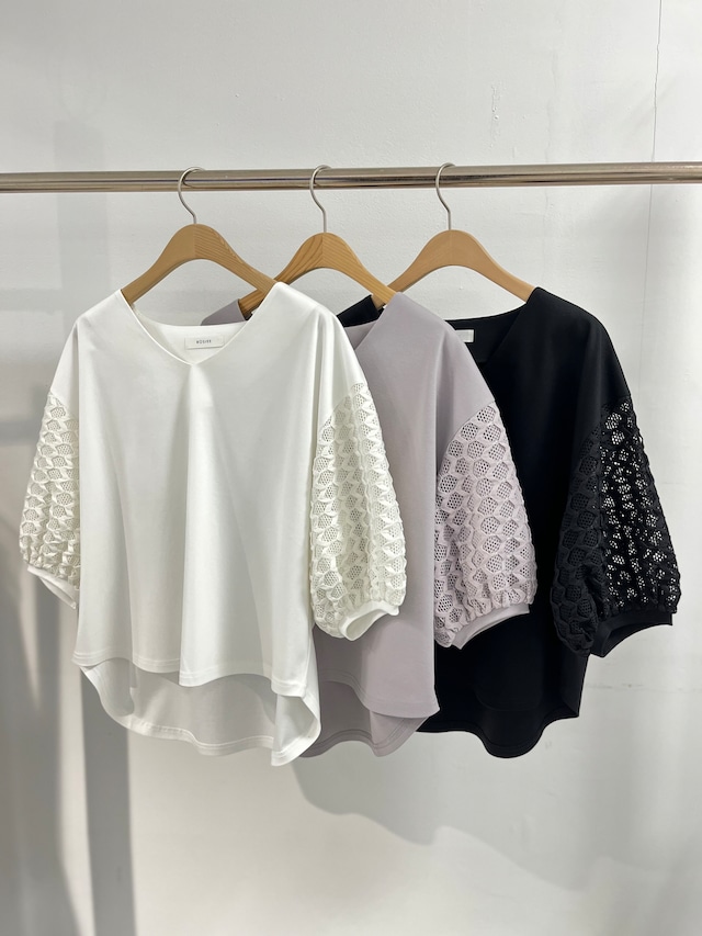 袖レースVネックTOPS